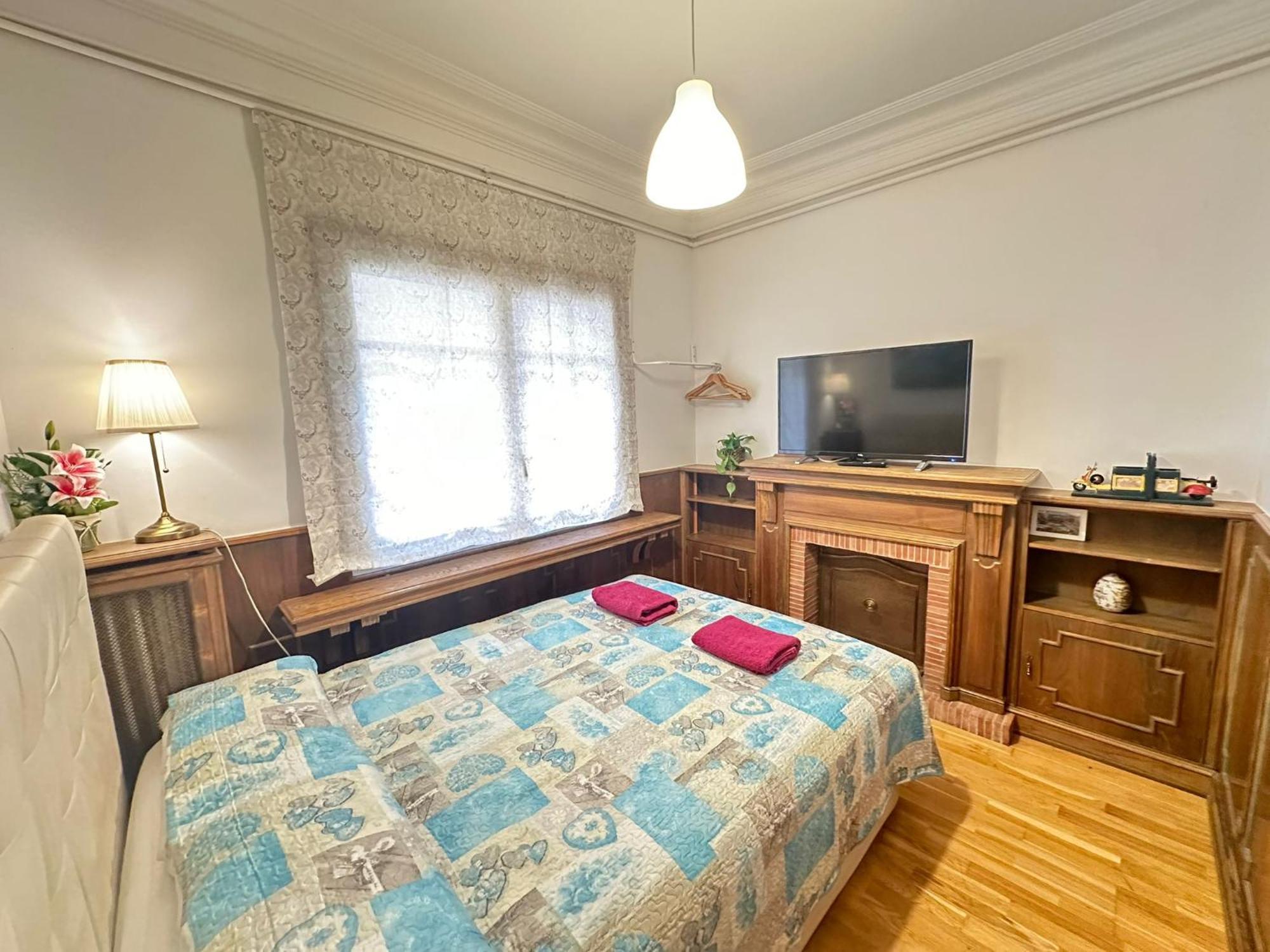 Alojamiento Nuevo Balmes Bed & Breakfast Barcelona Eksteriør bilde