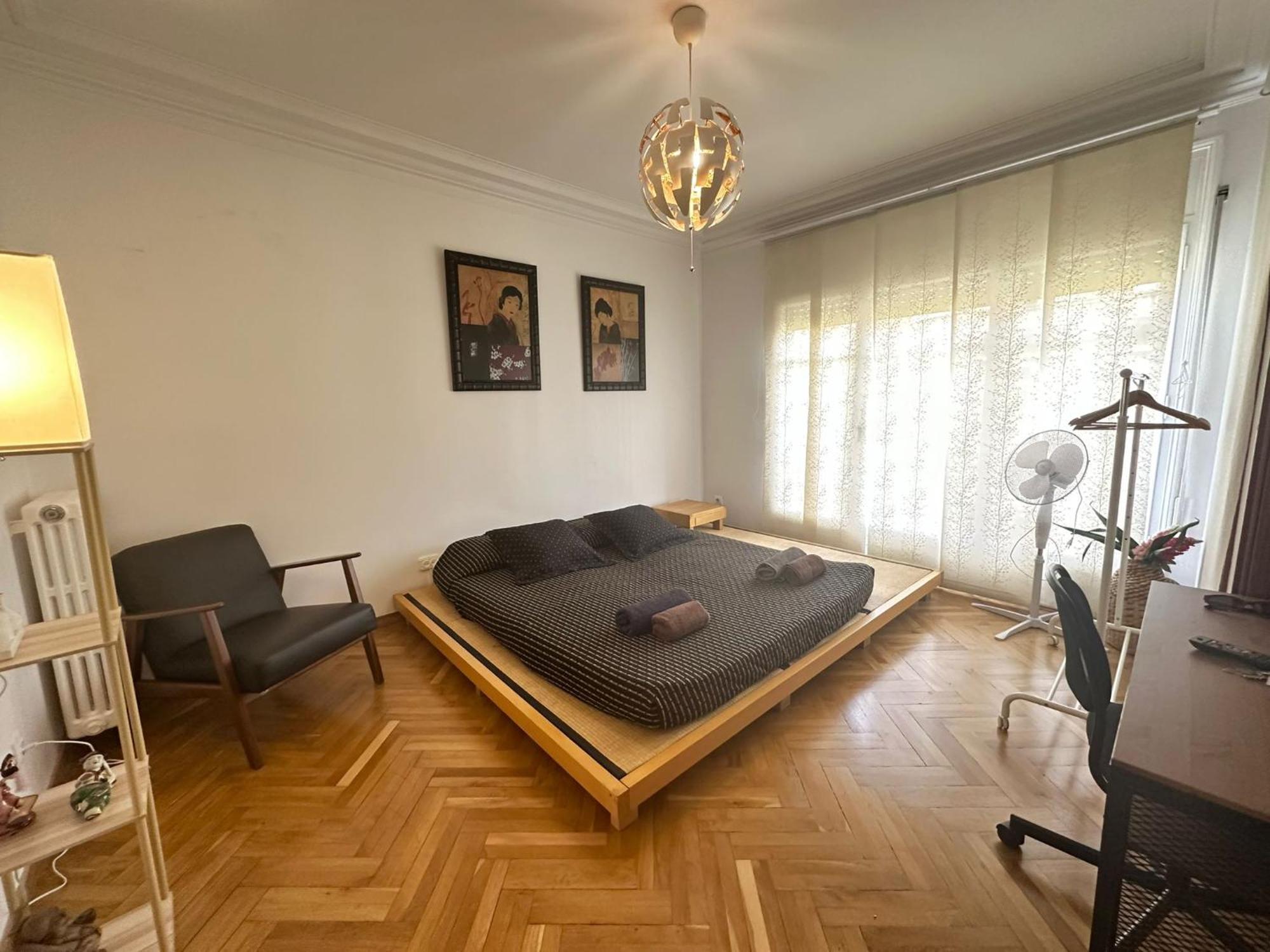 Alojamiento Nuevo Balmes Bed & Breakfast Barcelona Eksteriør bilde