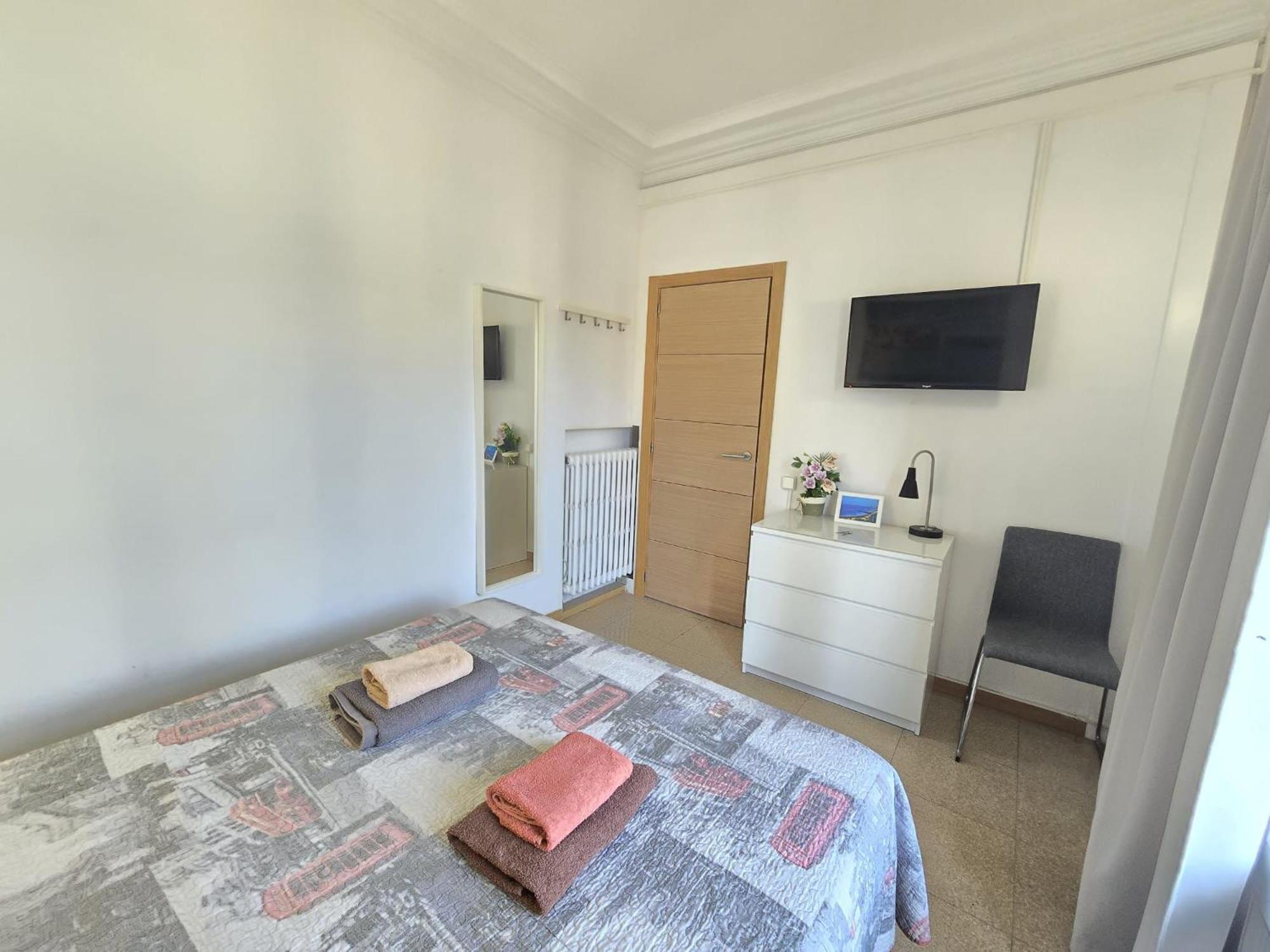 Alojamiento Nuevo Balmes Bed & Breakfast Barcelona Eksteriør bilde