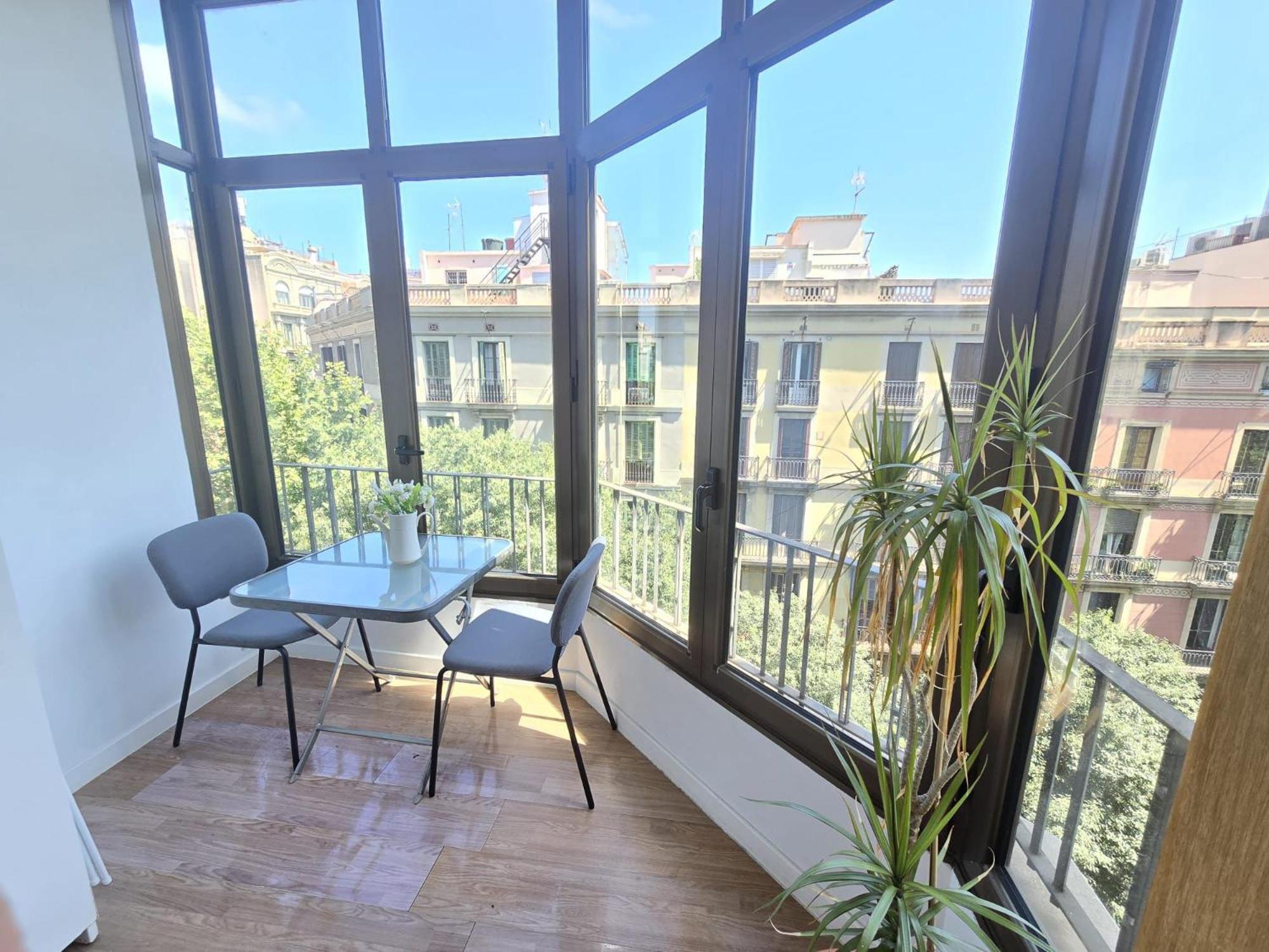 Alojamiento Nuevo Balmes Bed & Breakfast Barcelona Eksteriør bilde