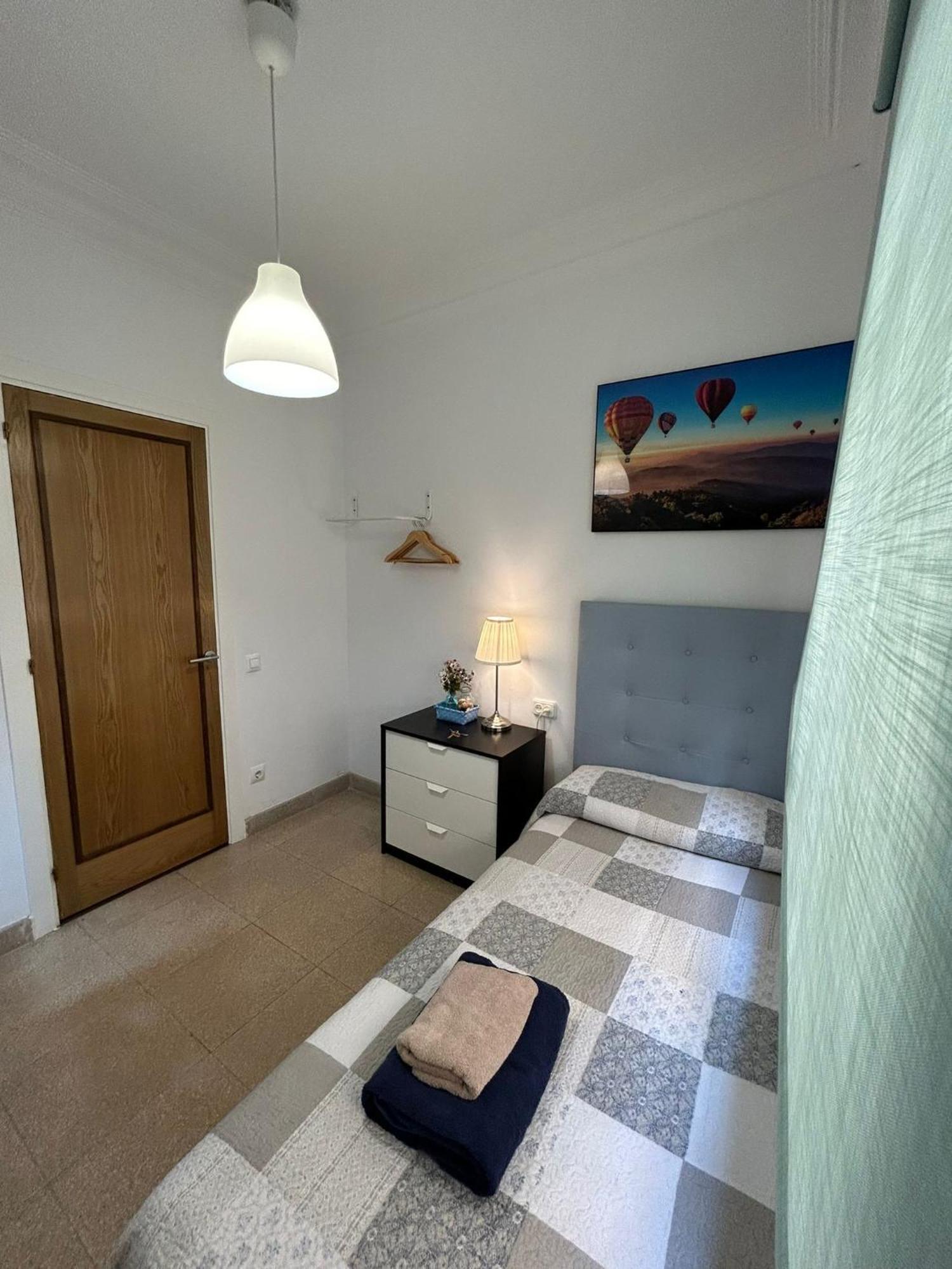 Alojamiento Nuevo Balmes Bed & Breakfast Barcelona Eksteriør bilde