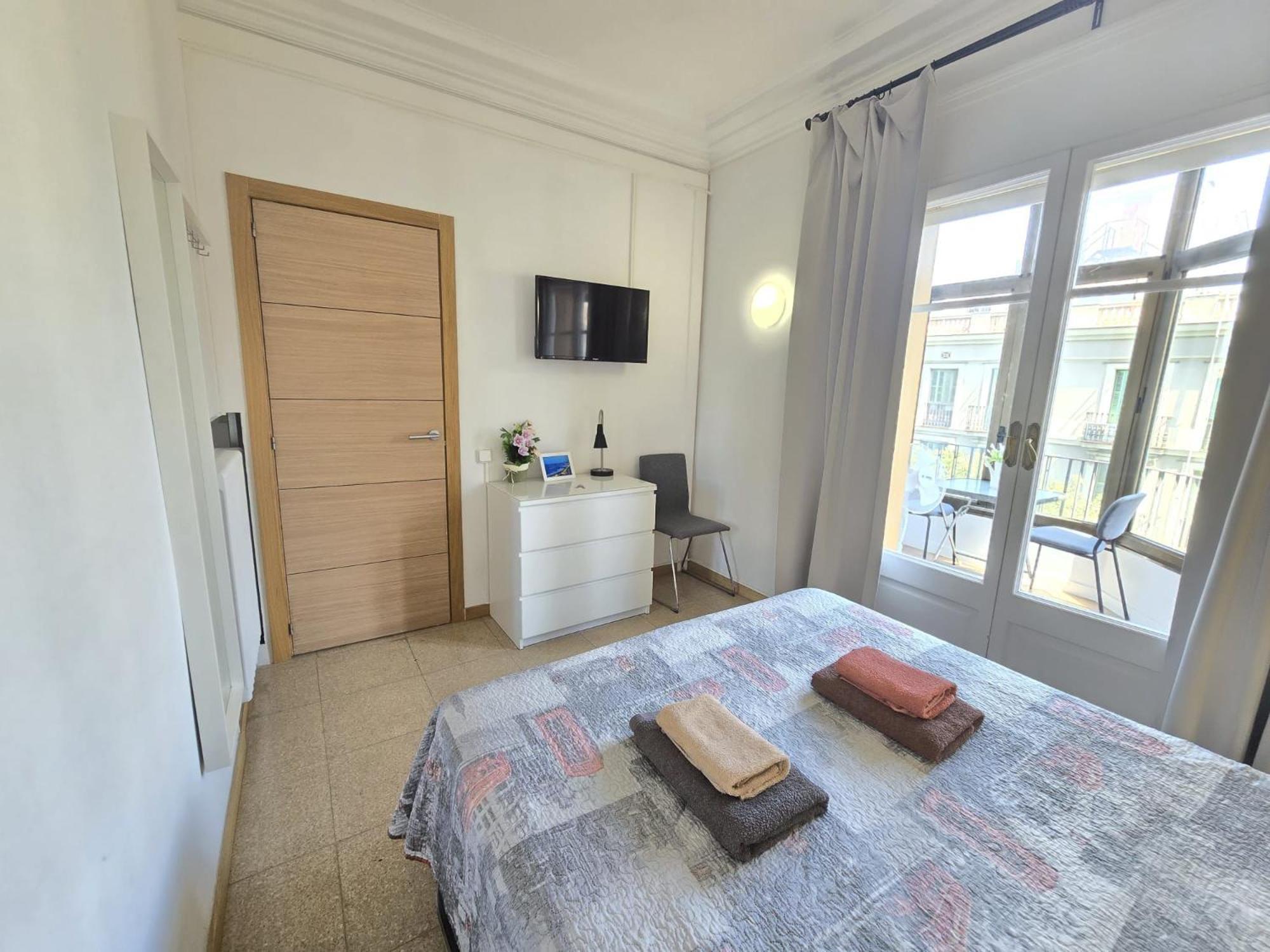 Alojamiento Nuevo Balmes Bed & Breakfast Barcelona Eksteriør bilde