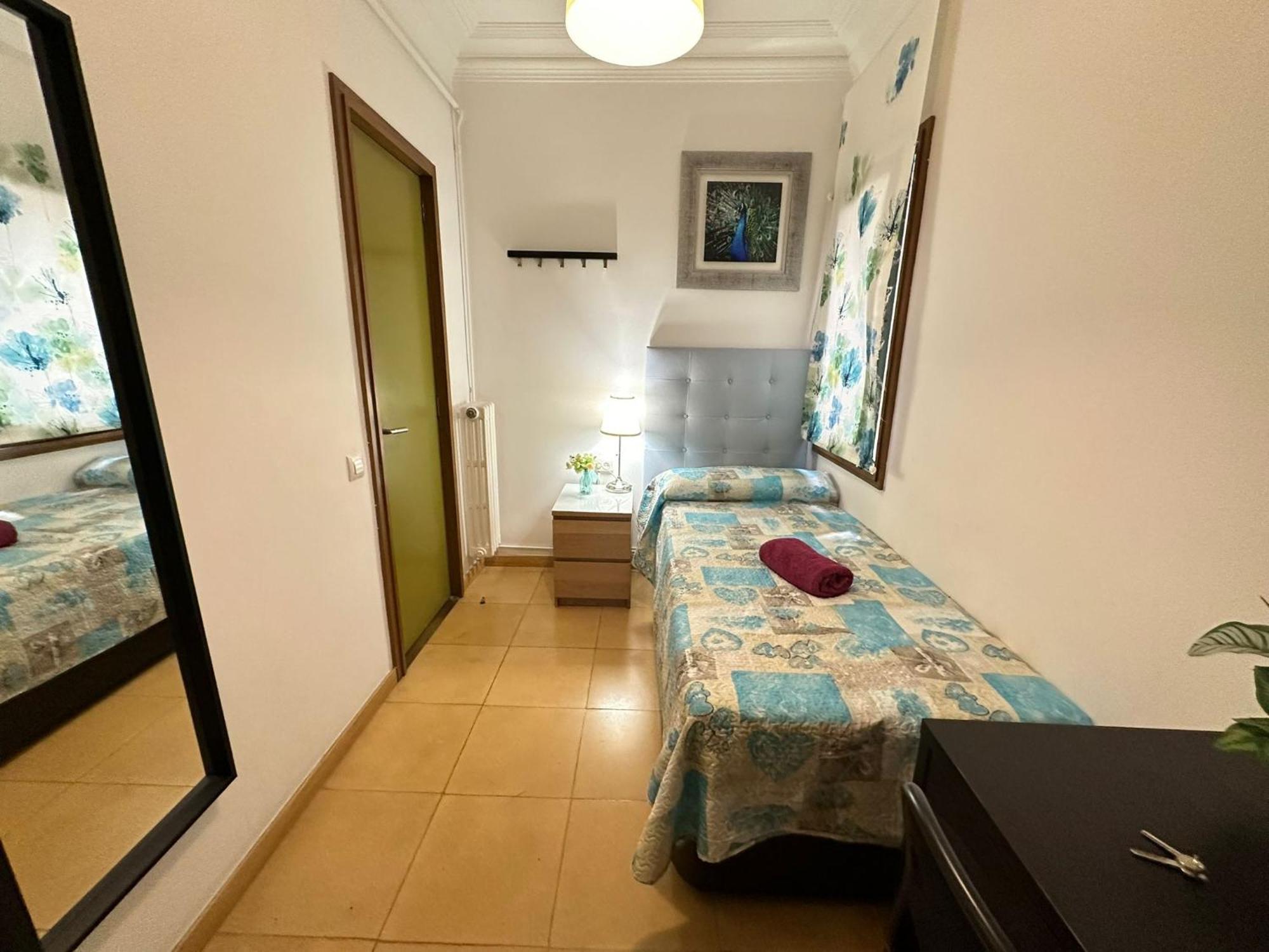 Alojamiento Nuevo Balmes Bed & Breakfast Barcelona Eksteriør bilde